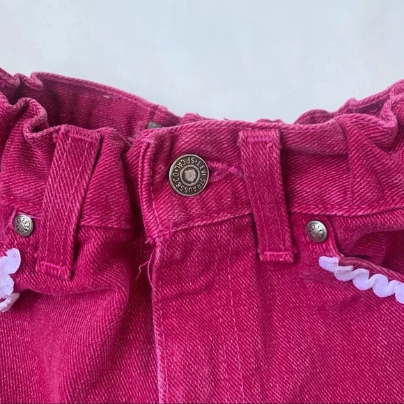Vintage Levi's shorts 6 Barbie Core Distressed hem - Picture 4 of 9